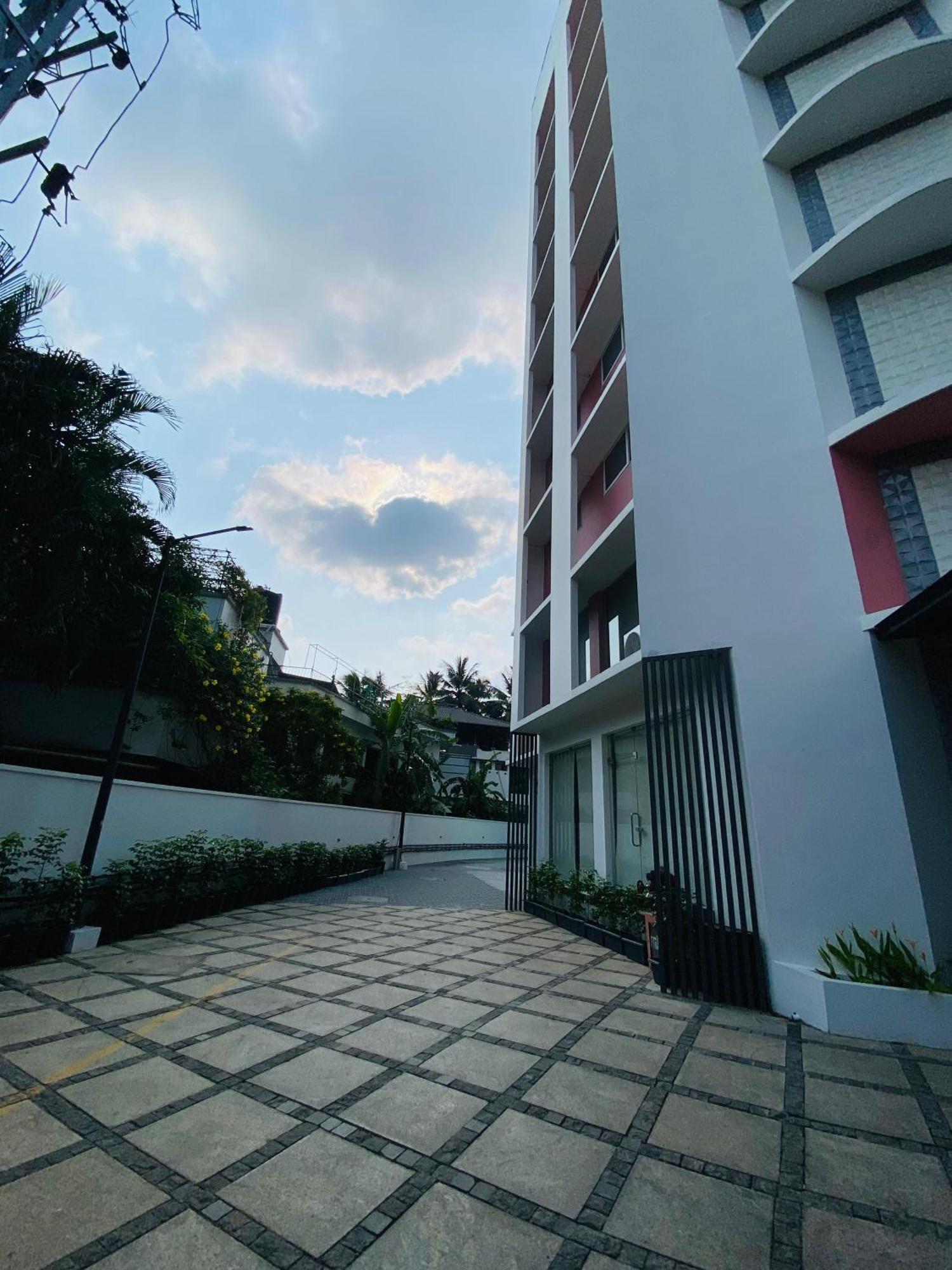 The Habitat Suites Guruvāyūr Kültér fotó