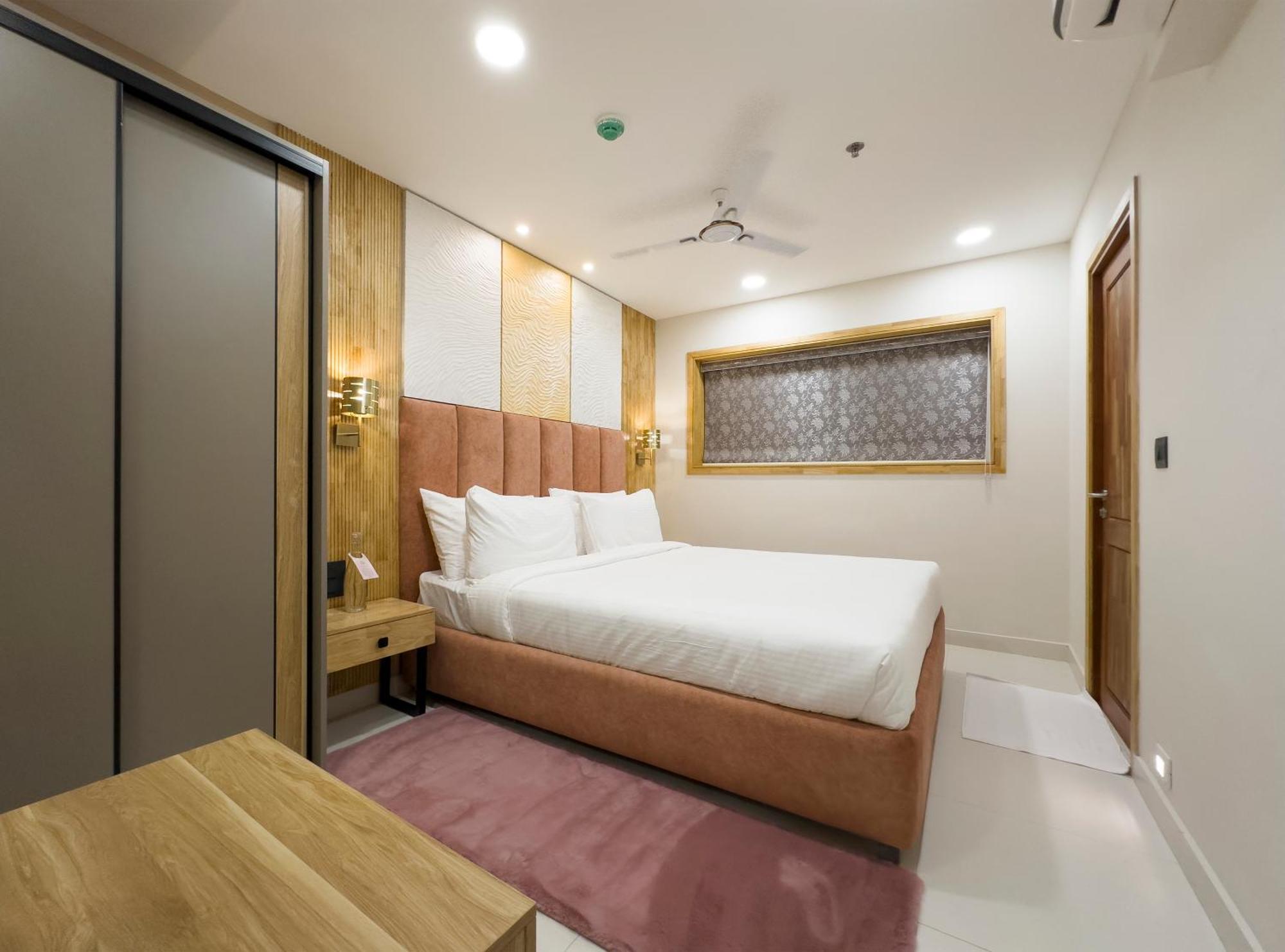 The Habitat Suites Guruvāyūr Kültér fotó