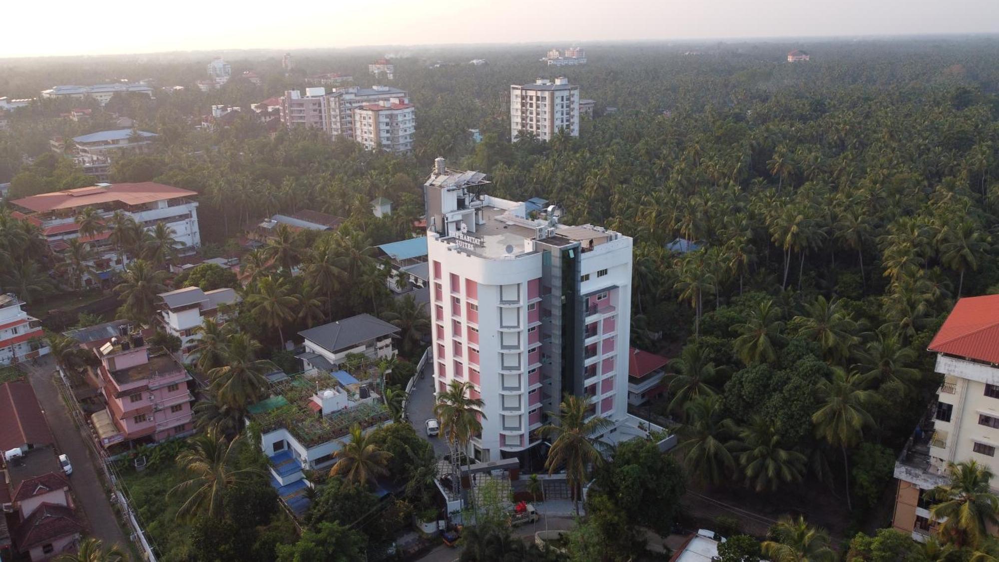 The Habitat Suites Guruvāyūr Kültér fotó