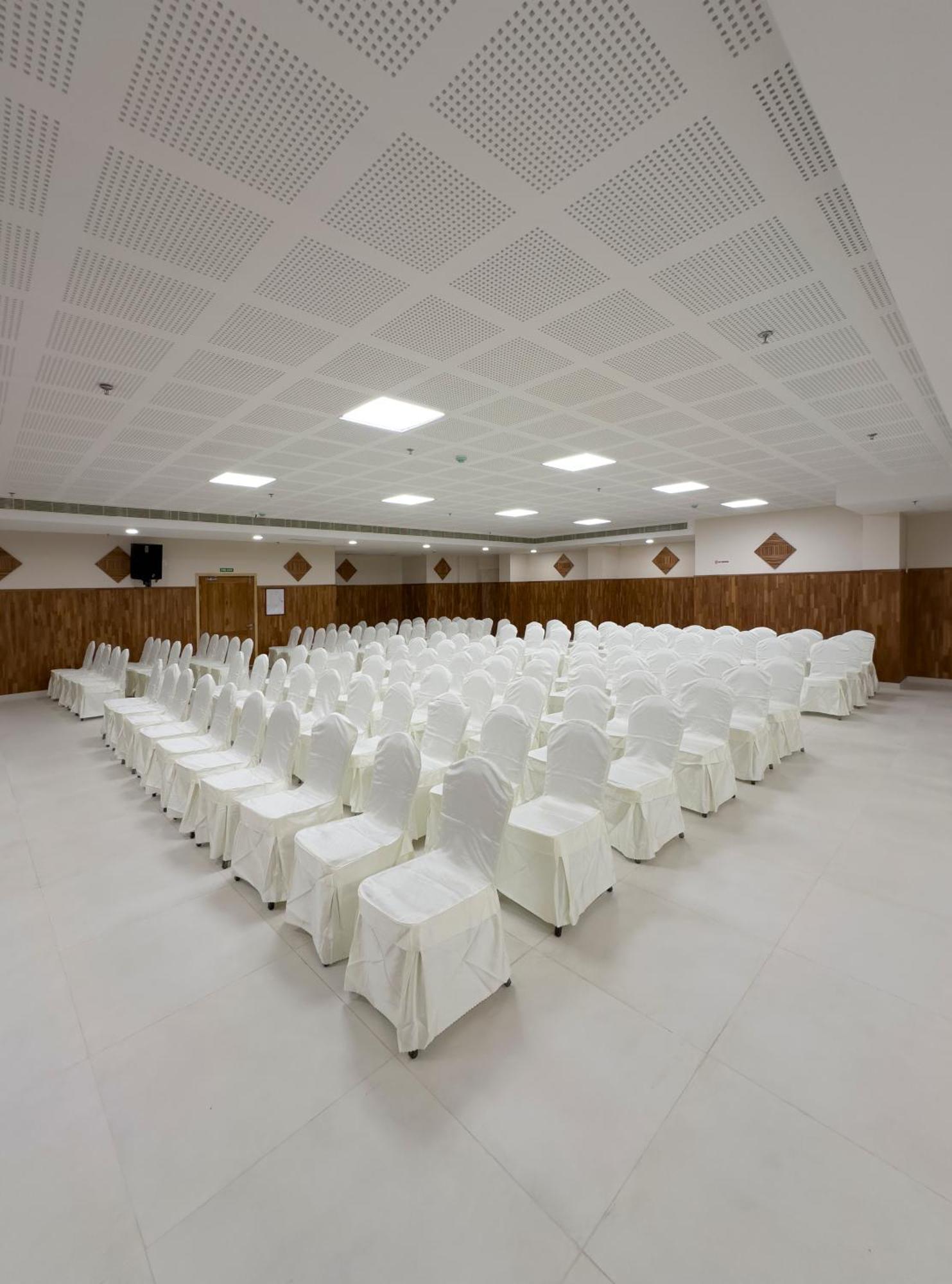 The Habitat Suites Guruvāyūr Kültér fotó