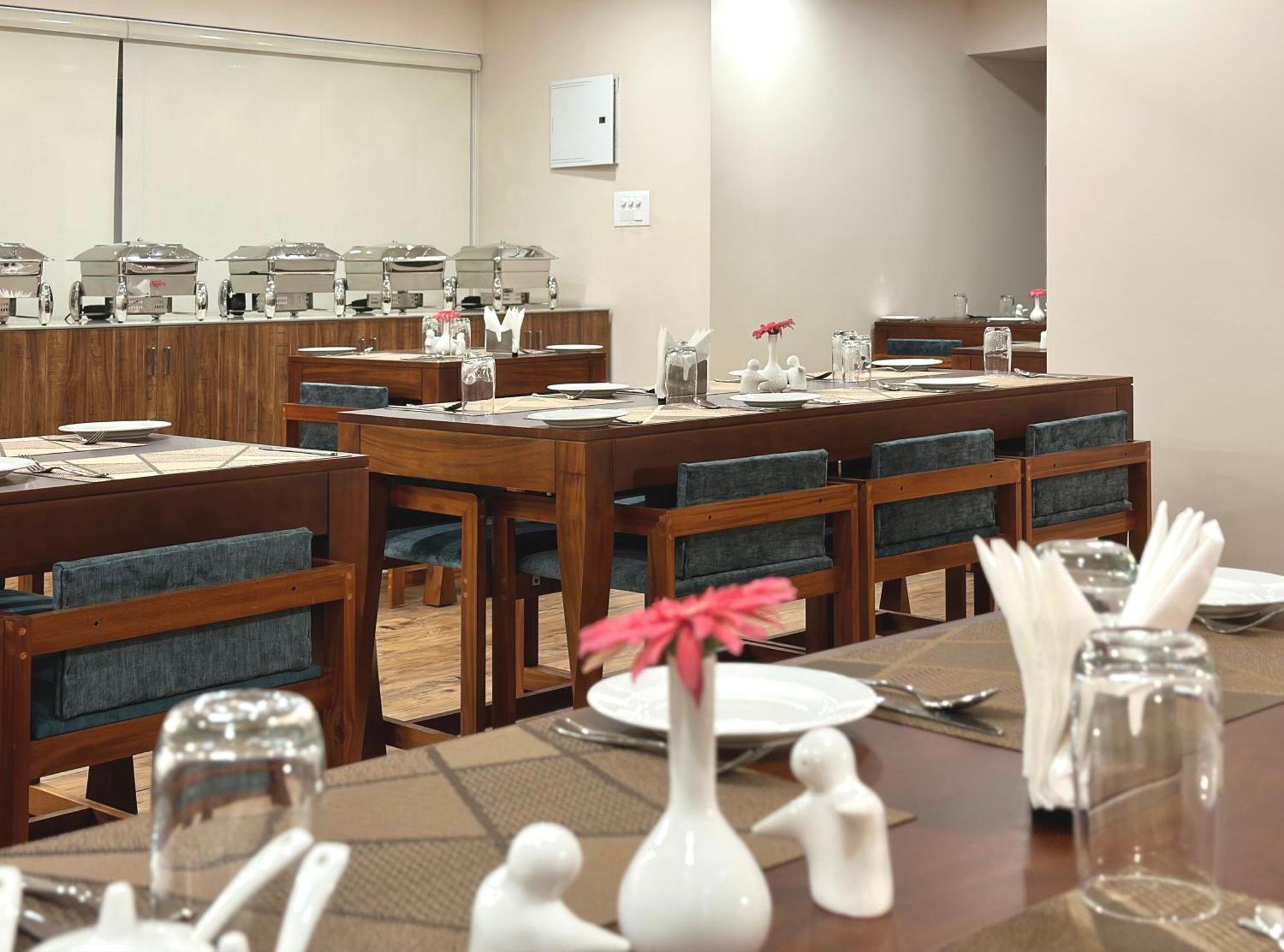 The Habitat Suites Guruvāyūr Kültér fotó