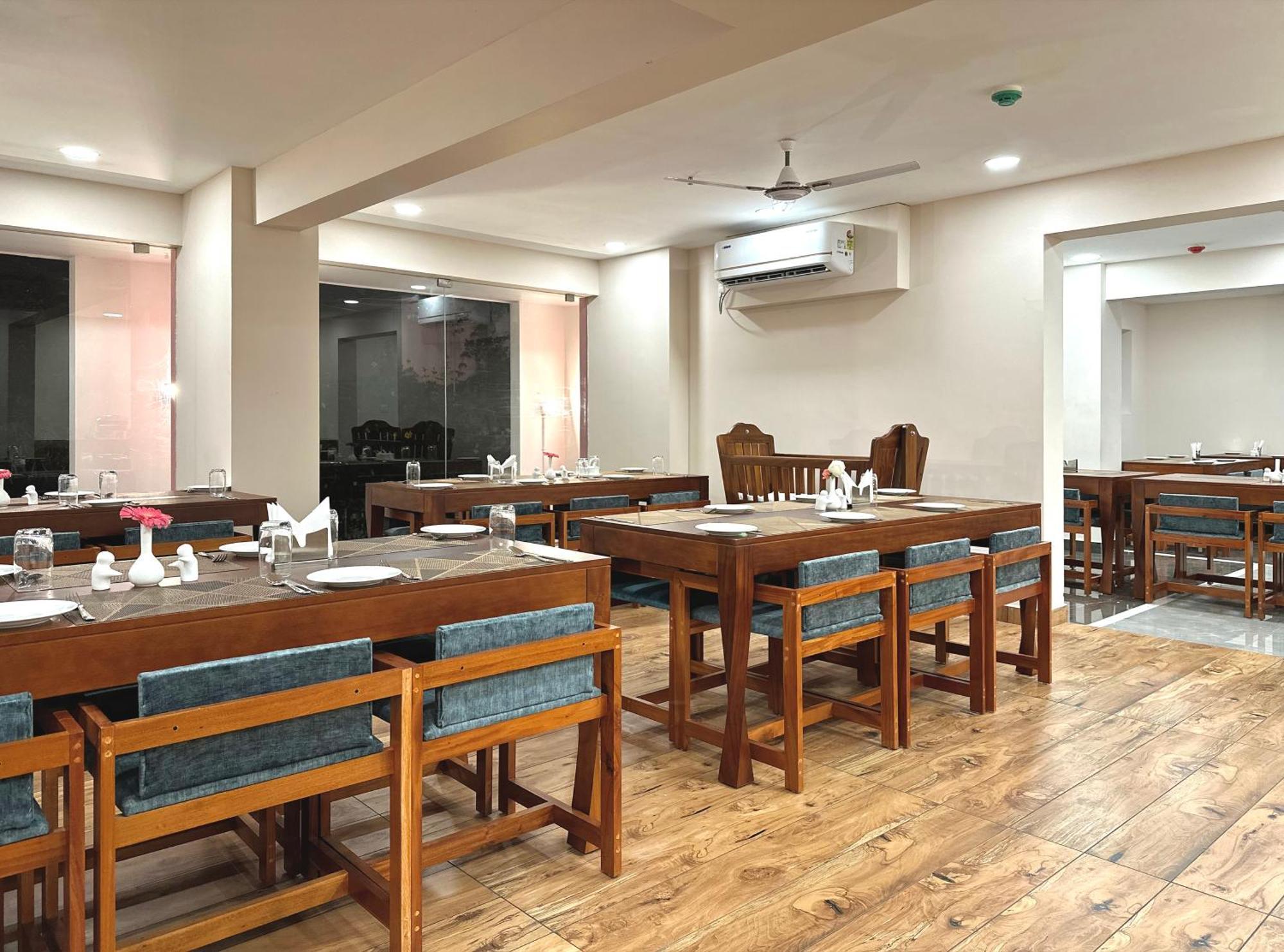 The Habitat Suites Guruvāyūr Kültér fotó